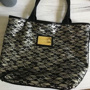 Betseyville purse